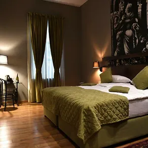 https://rustaveli-boutique-hotel.alltbilisihotels.com